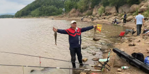 西部风蜂蜜玉米野钓双峰湖